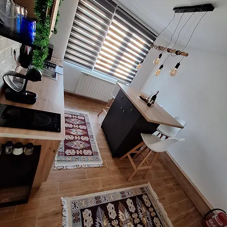 Apartment Mak - Free Parking - Balcony