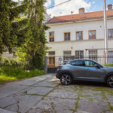 Mak - Free Parking - Balcony