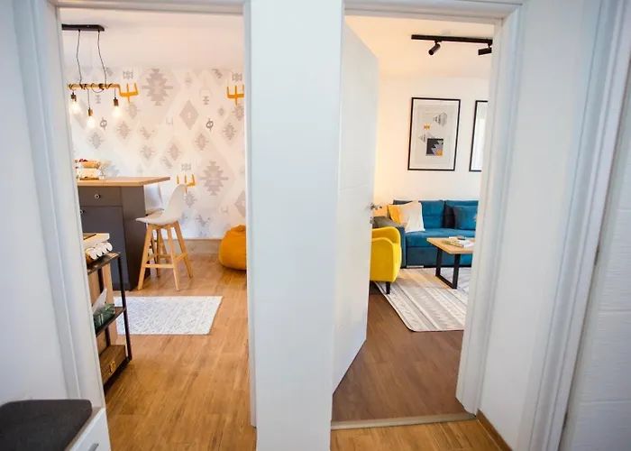 Mak - Free Parking - Balcony アパート